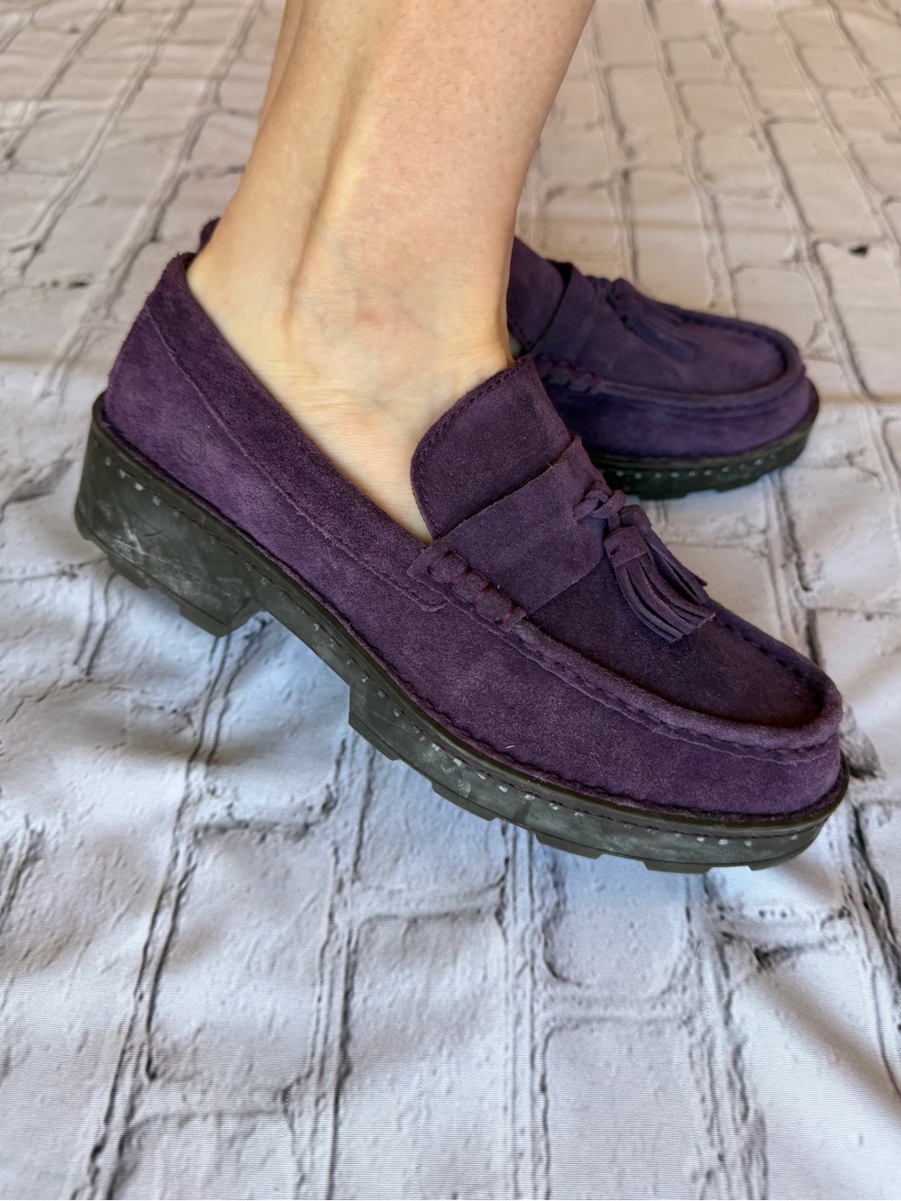Born Purple Suede Loafers Chunky Sole Tassles Womens 8.5 Academia Preppy Funky